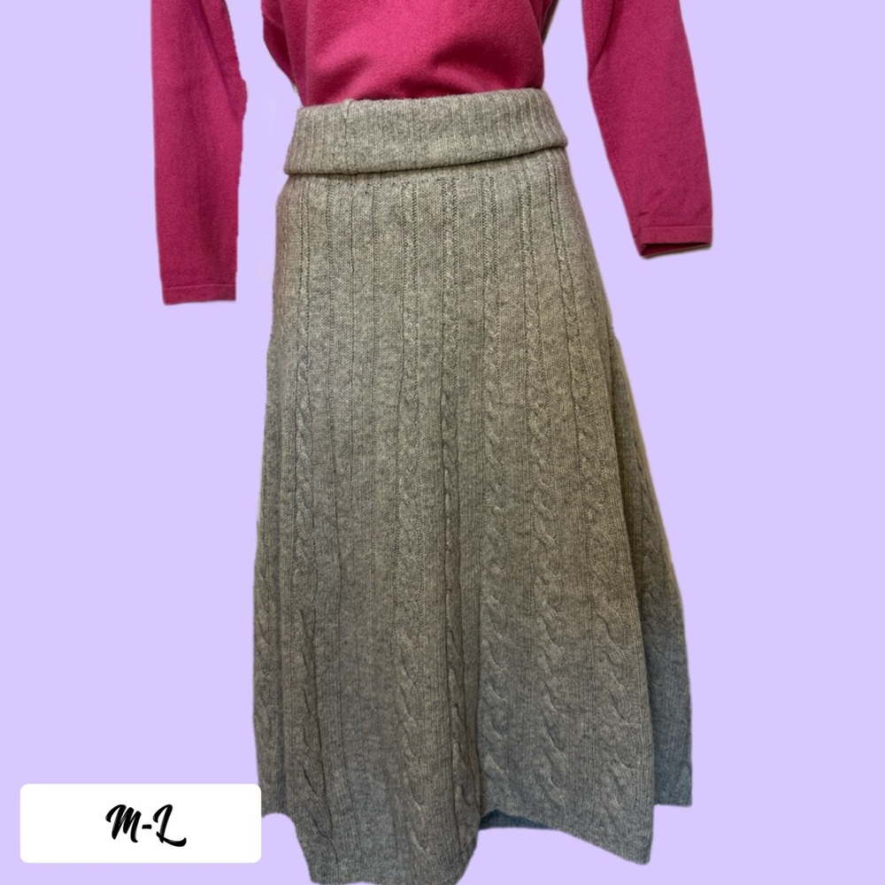 SOLD Grey wool roll up midi/ maxi skirt size M-L